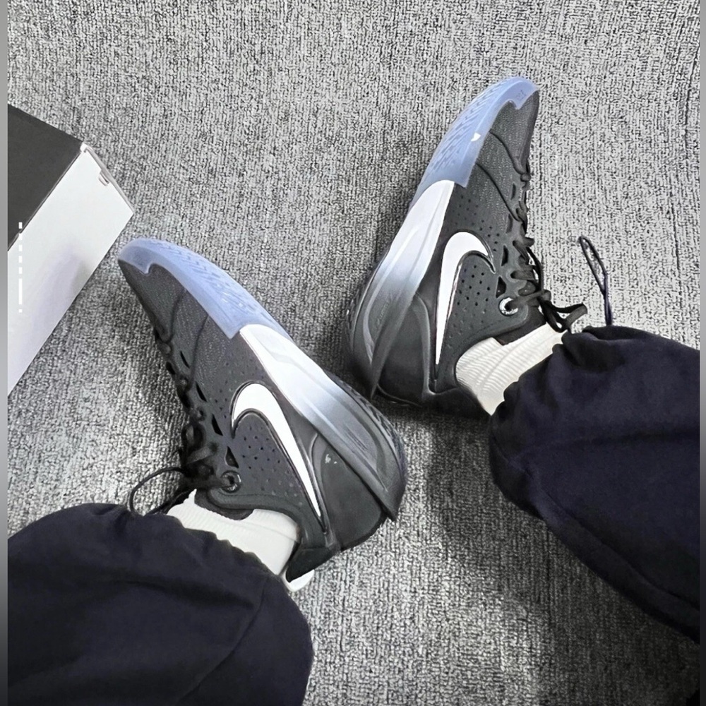 Nike G.T. Cut 3 - Picture 2 of 9